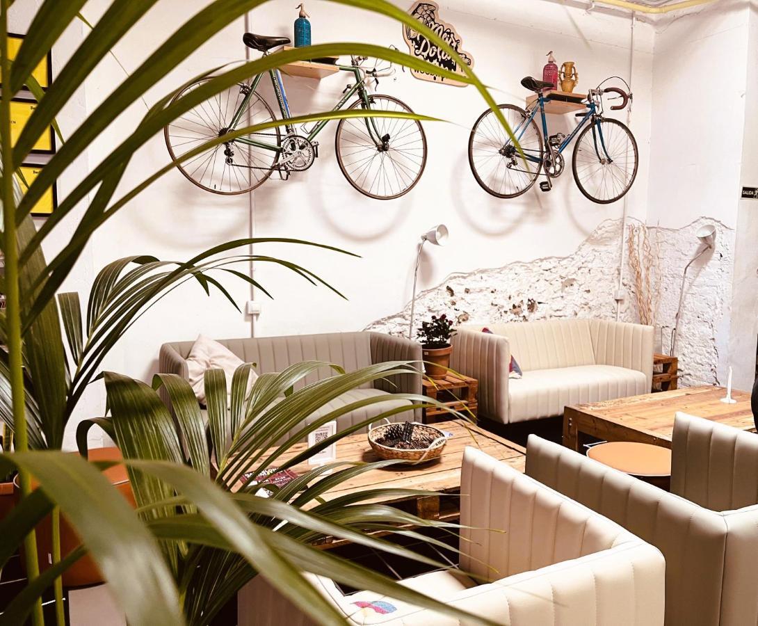 Bed & Bike Barcelona Hostel Εξωτερικό φωτογραφία