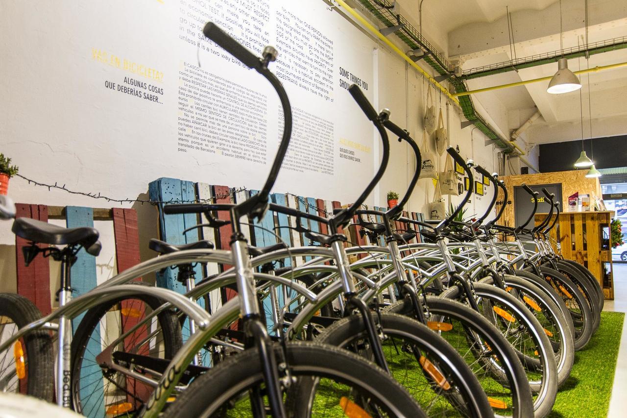 Bed & Bike Barcelona Hostel Εξωτερικό φωτογραφία