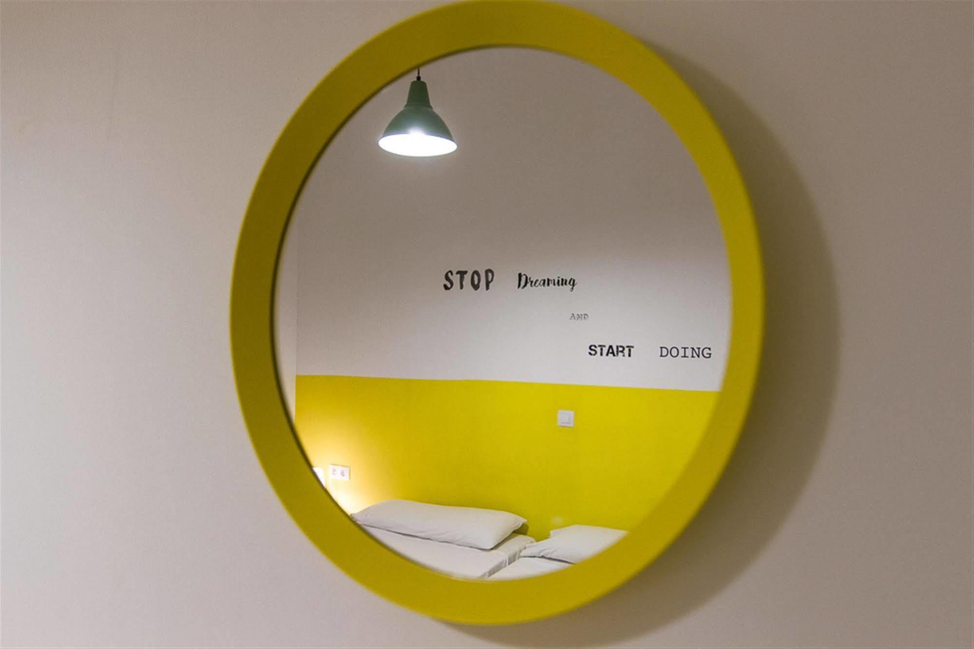 Bed & Bike Barcelona Hostel Εξωτερικό φωτογραφία