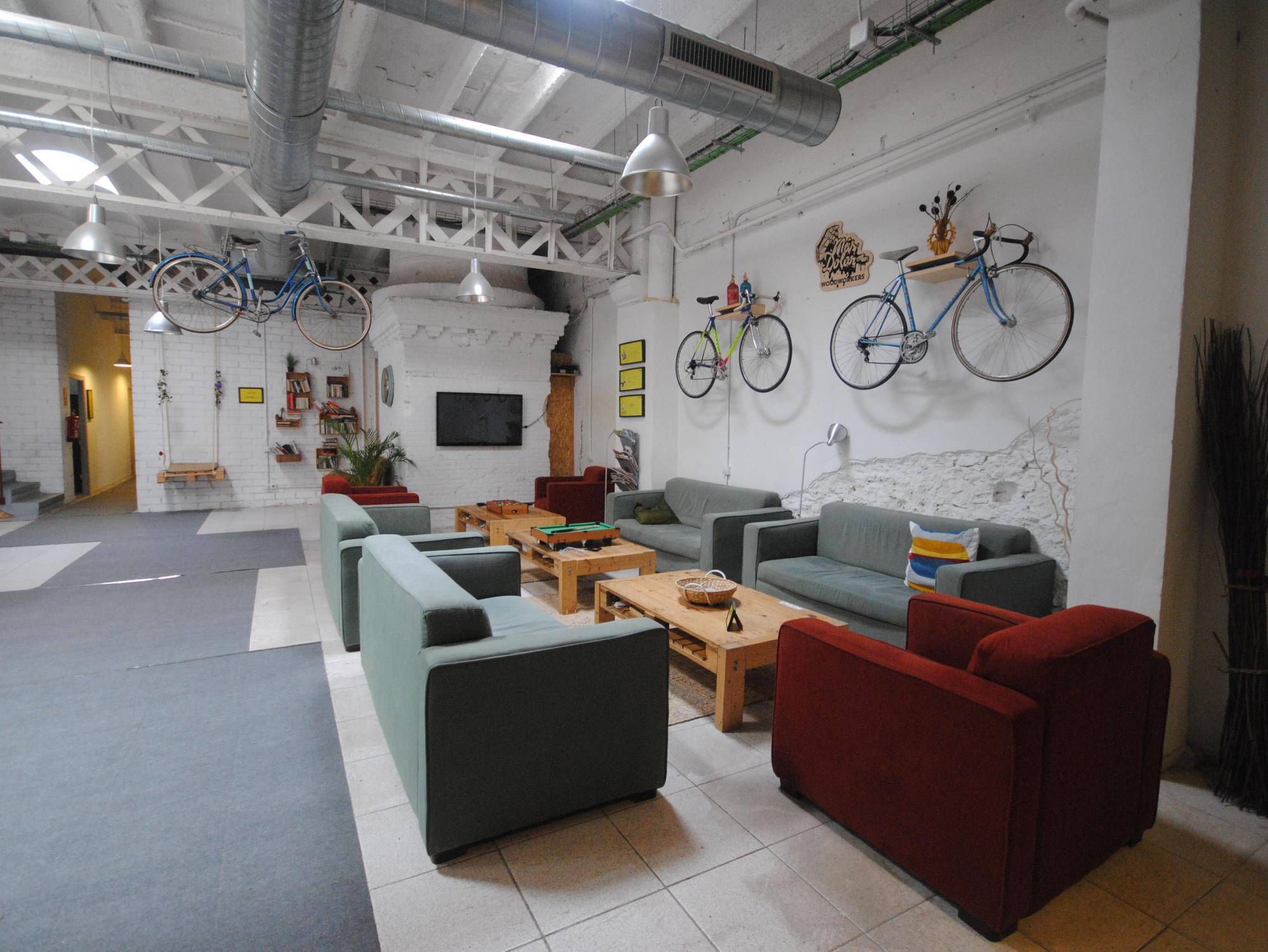 Bed & Bike Barcelona Hostel Εξωτερικό φωτογραφία