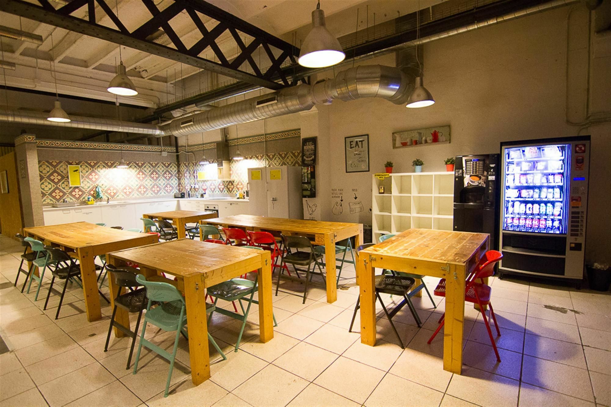 Bed & Bike Barcelona Hostel Εξωτερικό φωτογραφία