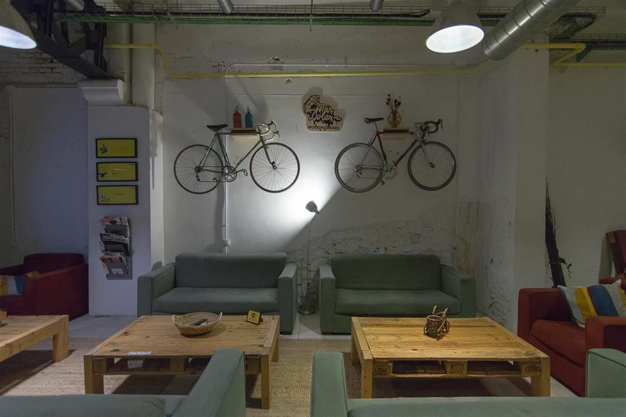Bed & Bike Barcelona Hostel Εξωτερικό φωτογραφία